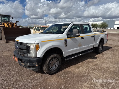 2017 Ford F-250 4x4 Crew Cab Pickup