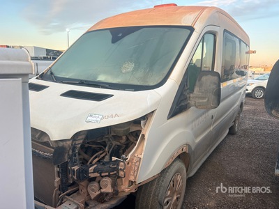2019 Ford Transit 350 13 乗客用バン (Inoperable)