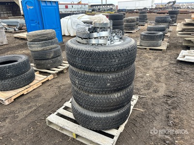 Quantity of (4) Michelin 275/65R20 Neumáticos