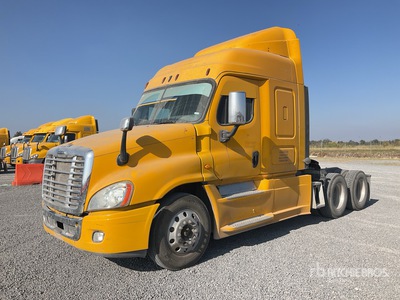 2017 Freightliner Cascadia 125 6x4 Tractocamión con Dormitorio / T/A Day Cab Truck Tractor