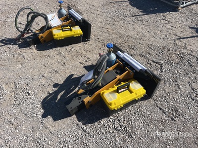 2025 STARVOX SV-BR40 Mini Skid Steer Breaker (Unused)