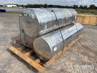 Quantity of Fuel Tanks & Storage Box