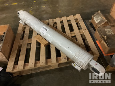 Quantity of (6) Pallets of Qty Of Terex Bucket Truck Terex Part #'s 450383, 458658, 470432, 438633, 451757, 498585