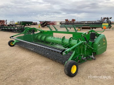 2017 John Deere 615 P 15 ft Combine Pickup Header