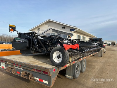 2011 MacDon PW7 15 ft Rake-Up Combine Header