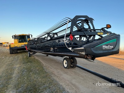 2016 MacDon FD75 40 ft Flex Draper Combine Header