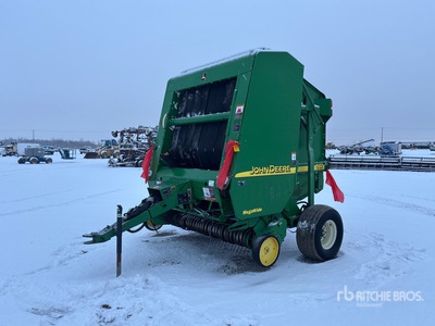 2002 John Deere 567 Round Baler