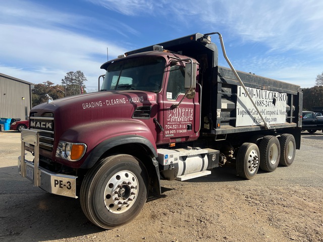 2005 Mack CV713 8x4 Tri/A Dump Truck
