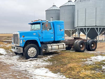 1986 Ford L9000 6x4 3- Achs Sattelzugmaschine mit Schlafkabine (Inoperable)