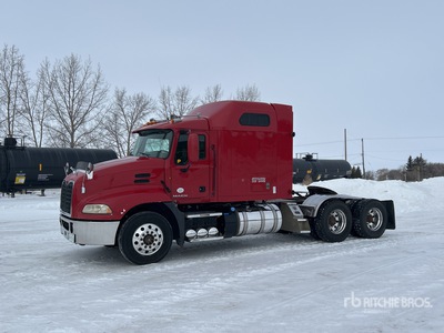2014 Mack CXU613 6x4 Cabeza Tractora Cabina Dormitorio