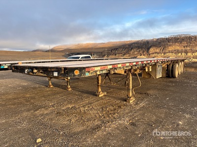 2013 Cancade 53 ft Tri/A Flatbed Trailer