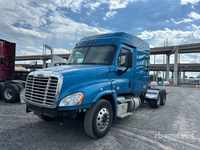 2016 Freightliner Cascadia 125 6x4 Ciągnik siodłowy T/A z kabiną sypialną (Inoperable)