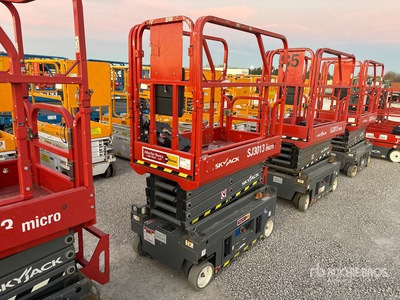 Skyjack SJ3013 Electric Scissor Lift