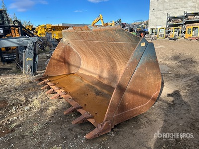 Hyundai 126 in Radladerschaufel