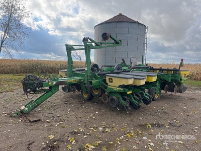2000 John Deere 1780 23 Row No-Till Planter