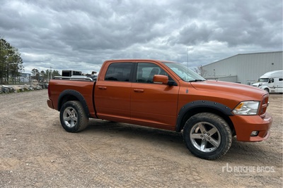 2010 Dodge Ram 1500 4x4 Crew Cab بيك اب
