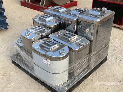 Quantity of (8) Stainless Steel Bins ورش و مخازن متنوعة (Unused)