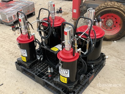 Quantity of (5) Mato Pneumatic Pneumatic Grease Pump ورش و مخازن متنوعة (Unused)