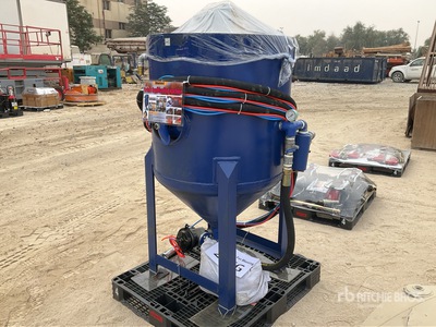 2025 SUN SMB820P Sand Blasting Pot w/ Hose (Unused)