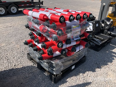 Quantity of (80) 2025 Postes Delimitadores (Sin Usar) / Swing Post Divers (Unused)