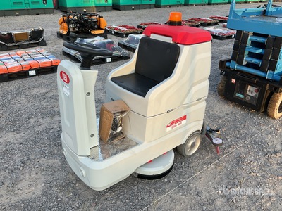 2025 DH-800 Ride-On Electric Limpiadora de Pisos (Sin Usar) / Ride-On Floor Scrubber 清掃機 (Unused)