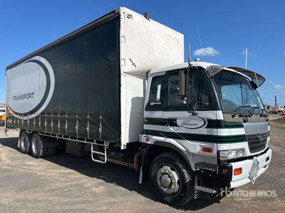 2005 Nissan UD PK265 6x2 Tautliner Truck
