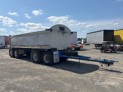 2013 Bulk Transport 7.2 m Quad Dog End Dump Trailer