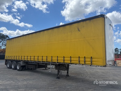 2001 MaxiTrans 13.4 m Tri/A Curtain Side Trailer