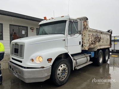1996 Freightliner Columbia 112 6x4 を見 Dump Truck