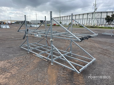 Quantity of (2) Wiretainers Stillages Divers