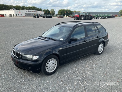 2003 BMW 318i Automobile