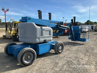 2007 Genie Z45/25JDC 2WD Electric Articulating Boom Lift