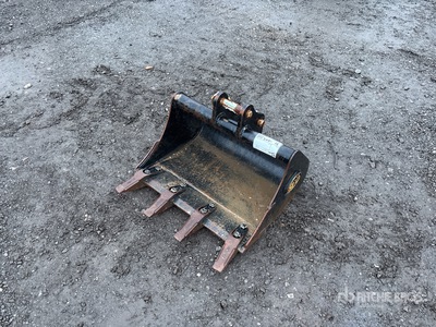 Geith 600 mm Digging 30mm Pins Excavator Bucket - Fits Doosan DX10