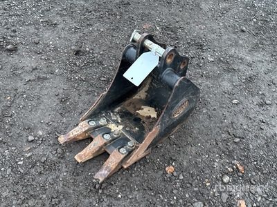 2021 Geith 300 mm Digging 30mm Pins Excavator Bucket - Fits Doosan DX10