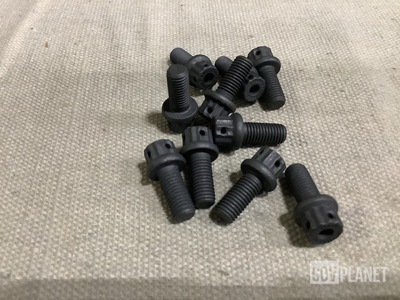 (380) B.S.F. 6871603-07 Machine Bolts