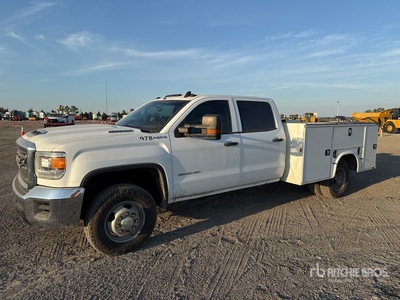 2019 GMC Sierra 3500HD 4x4 Crew Cab Utility Truck
