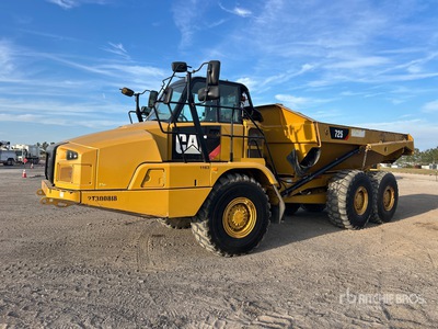 2019 Cat 725 Articulated Dump Truck