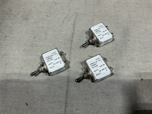 (12) Airpax 82647 QPL Circuit Breakers