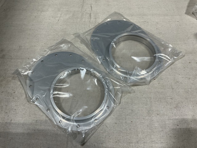 (2) Parker-Hannifin 2732875 Closure Plates