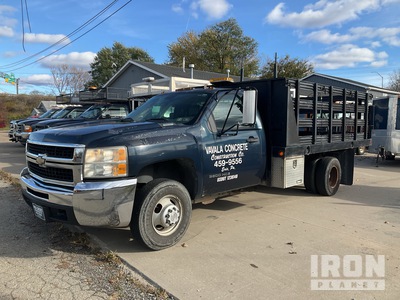 2007 Chevrolet Silverado 3500HD 4x2 Flatbed Truck