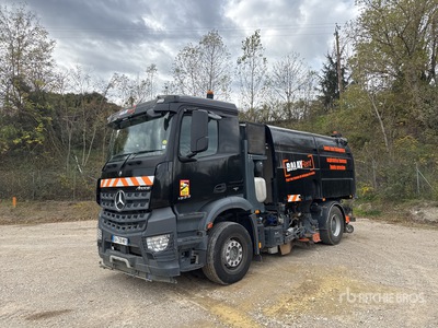 2015 Bal'Hydro BH9126 on 2016 Mercedes-Benz Arocs Balayeuse Sweeper Truck