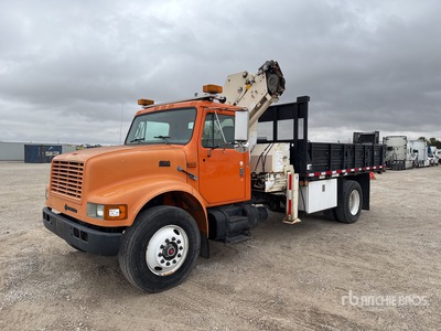 National N105 14750 lb Knuckle Boom on 1998 International 4900 4x2 Boom Truck