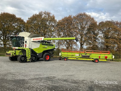 2015 Claas Lexion 780TT Combine Harvester