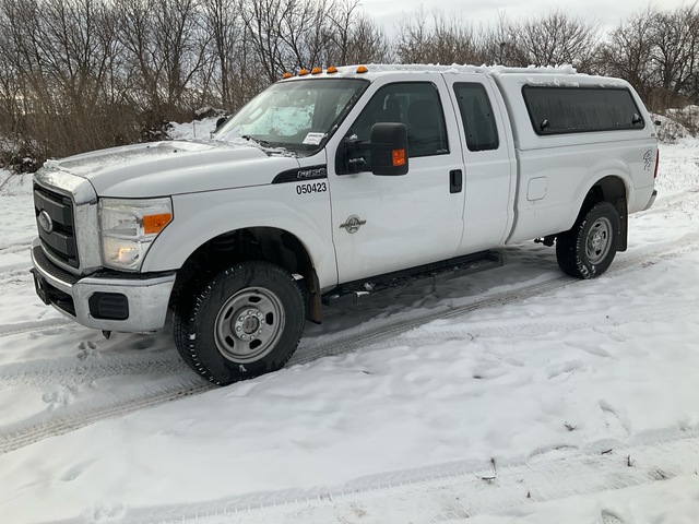 2016 Ford F-350 XL 4x4 Extended Cab Pickup