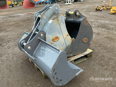 Strickland Excavator Bucket - Fits Doosan DX85