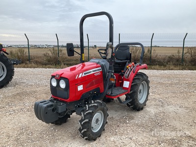 2023 Massey Ferguson 1520 4WD Tractor (Unused)