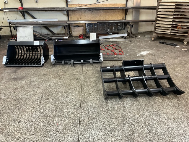 Quantity of Buckets and Rake (Unused)