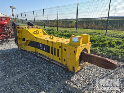 Atlas Copco HB10000 Hydraulic Breaker