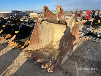 50 in Digging Excavator Bucket