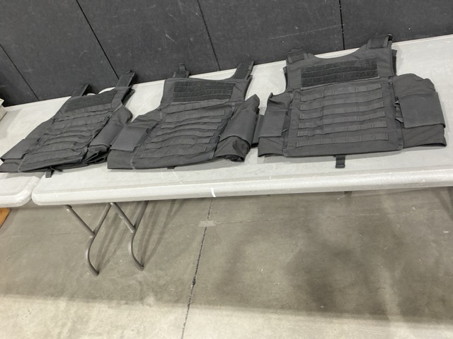 (9) Tactical Vests (9) Tactical Vests
